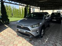 Toyota RAV4 2021 годаfor15 000 000 тг. в Алматы