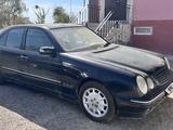 Mercedes-Benz E 320 1999 годаүшін1 850 000 тг. в Актау