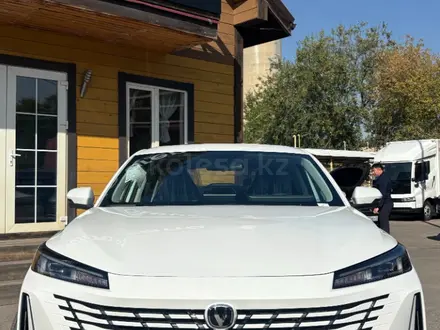 Changan Eado Premium 2025 года за 8 200 000 тг. в Алматы – фото 2