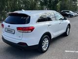 Kia Sorento 2017 года за 11 200 000 тг. в Астана – фото 4