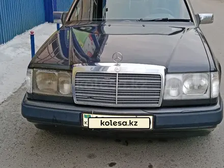 Mercedes-Benz E 200 1993 года за 2 000 000 тг. в Лисаковск – фото 2