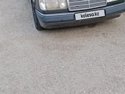 Mercedes-Benz E 200 1993 года за 2 000 000 тг. в Лисаковск – фото 4