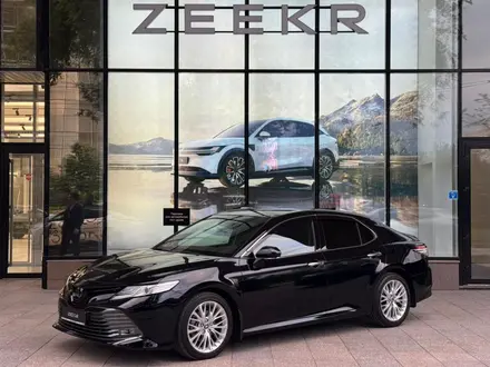 Toyota Camry Prestige 2021 года за 14 990 000 тг. в Алматы – фото 2