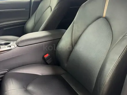 Toyota Camry Prestige 2021 года за 14 990 000 тг. в Алматы – фото 11