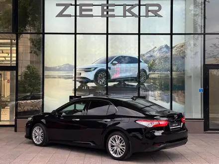 Toyota Camry Prestige 2021 года за 14 990 000 тг. в Алматы – фото 4