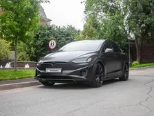 Tesla Model X, 2017