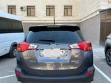 Toyota RAV4 2015 годаfor11 000 000 тг. в Актау – фото 2