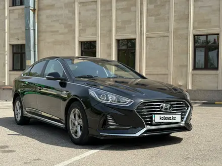 Hyundai Sonata 2019 года за 8 300 000 тг. в Алматы – фото 2