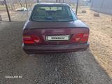 Mercedes-Benz E 200 1995 годаfor1 700 000 тг. в Туркестан – фото 4