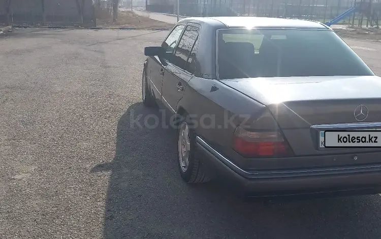 Mercedes-Benz E 280 1994 годаүшін3 300 000 тг. в Шымкент