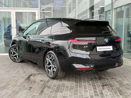 BMW iX 2023 года за 55 850 000 тг. в Астана – фото 4