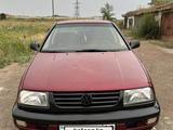 Volkswagen Vento 1994 годаfor1 000 000 тг. в Шахтинск