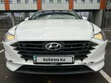 Hyundai Sonata 2022 годаүшін11 600 000 тг. в Алматы