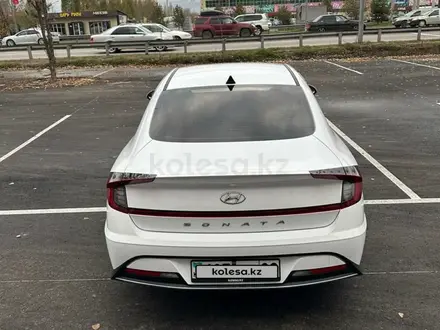Hyundai Sonata 2022 года за 11 600 000 тг. в Алматы – фото 24
