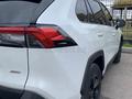 Toyota RAV4 2021 годаүшін14 300 000 тг. в Караганда – фото 3