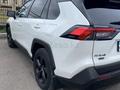 Toyota RAV4 2021 годаүшін14 300 000 тг. в Караганда – фото 4