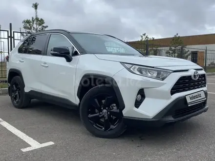 Toyota RAV4 2021 года за 14 300 000 тг. в Караганда – фото 2
