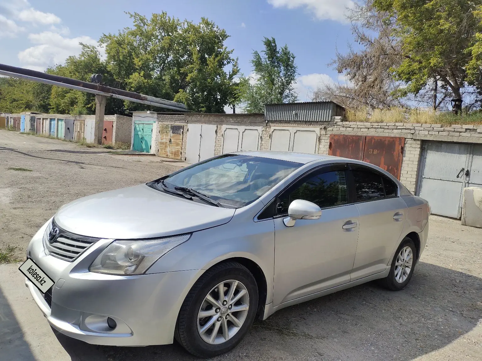 Toyota Avensis, 2010