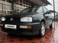 Volkswagen Golf 1994 годаүшін1 600 000 тг. в Шымкент