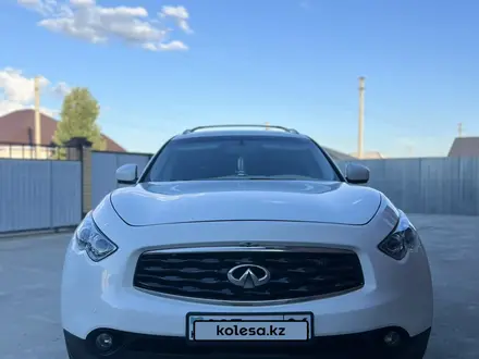 Infiniti FX35 2009 года за 9 636 559 тг. в Атырау – фото 2