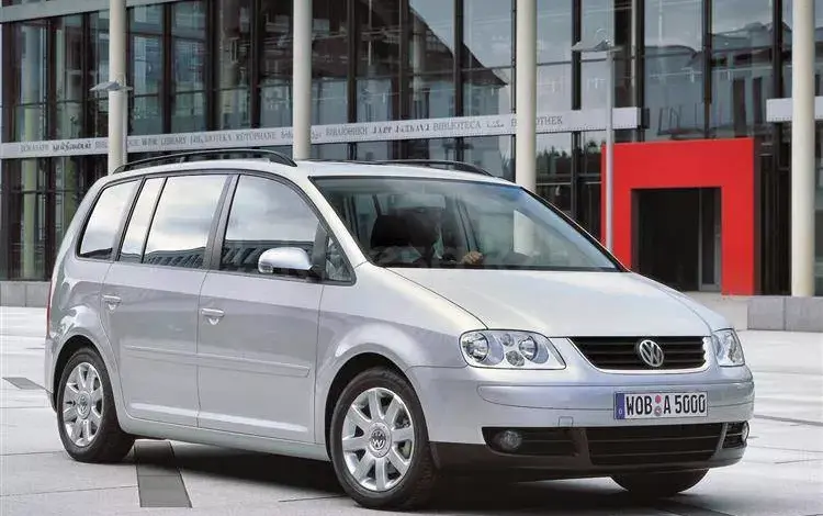 Volkswagen Touran 2006 года за 11 555 тг. в Уральск