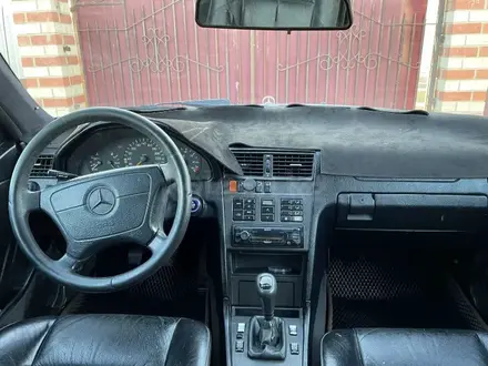 Mercedes-Benz C 280 1995 года за 1 500 000 тг. в Атырау – фото 8