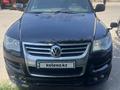 Volkswagen Touareg 2006 годаүшін5 700 000 тг. в Алматы