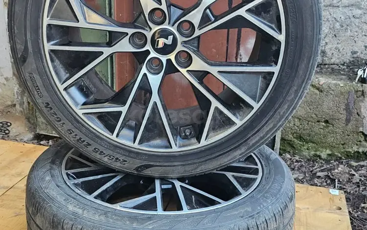 Диски 19 с летней резиной за 320 000 тг. в Алматы