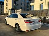 Toyota Camry 2015 годаүшін11 700 000 тг. в Актау – фото 5