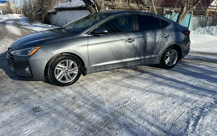 Hyundai Elantra 2018 года за 8 200 000 тг. в Костанай