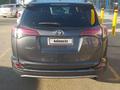 Toyota RAV4 2018 года за 7 500 000 тг. в Уральск – фото 4