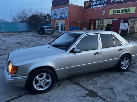 Mercedes-Benz E 230 1992 года за 1 500 000 тг. в Кызылорда