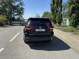 Toyota Highlander 2019 годаүшін20 400 000 тг. в Семей – фото 4