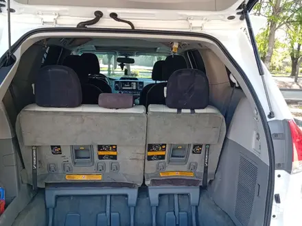 Toyota Sienna 2014 года за 12 500 000 тг. в Алматы – фото 7