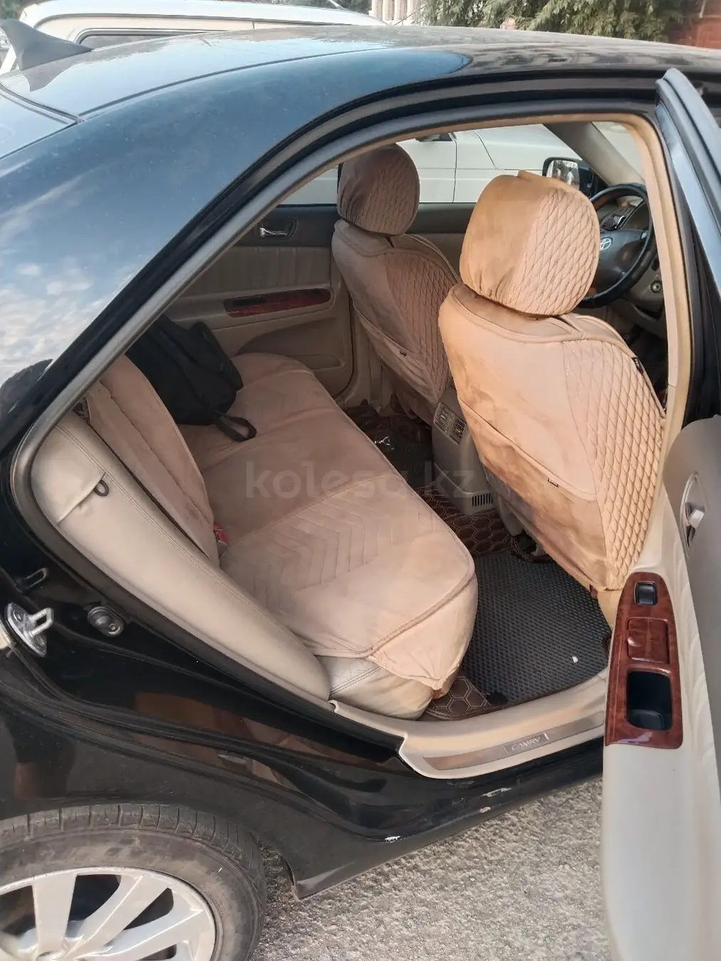 Toyota Camry, 2004
