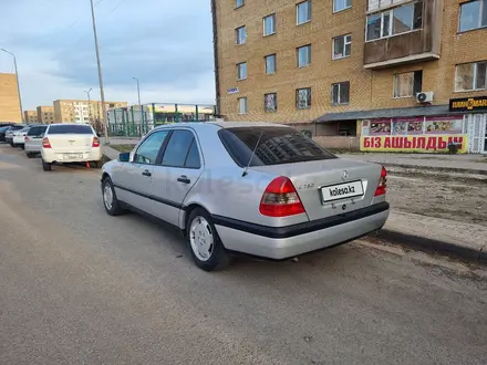 Mercedes-Benz C 180 1997 года за 2 300 000 тг. в Астана – фото 4