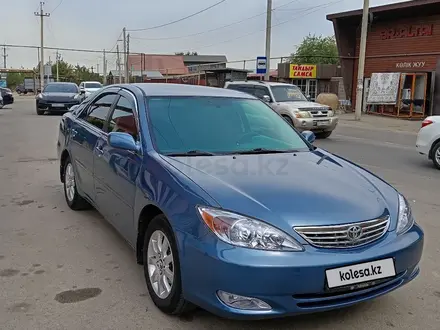 Toyota Camry 2001 года за 4 300 000 тг. в Алматы – фото 2