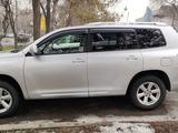 Toyota Highlander 2008 года за 9 300 000 тг. в Алматы – фото 4