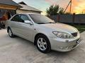 Toyota Camry 2005 годаfor6 500 000 тг. в Туркестан – фото 2