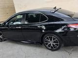 Toyota Camry 2017 года за 9 500 000 тг. в Туркестан – фото 5