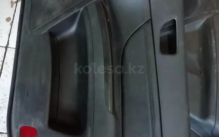 Двери Sonata 6 за 1 000 тг. в Караганда