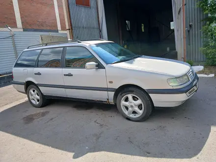 Volkswagen Passat 1996 года за 2 000 000 тг. в Караганда – фото 20