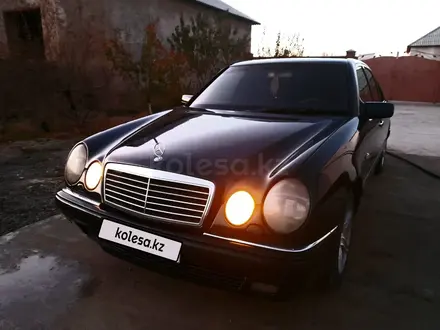 Mercedes-Benz E 280 1997 года за 3 000 000 тг. в Туркестан – фото 2