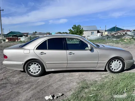Mercedes-Benz E 320 2000 года за 3 200 000 тг. в Астана – фото 4