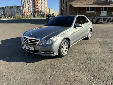 Mercedes-Benz E 200 2011 года за 8 100 000 тг. в Актобе