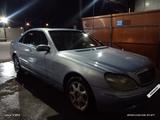 Mercedes-Benz S 320 1998 года за 4 500 000 тг. в Тараз – фото 2