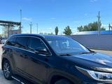 Toyota Highlander 2017 годаүшін20 000 000 тг. в Уральск – фото 2