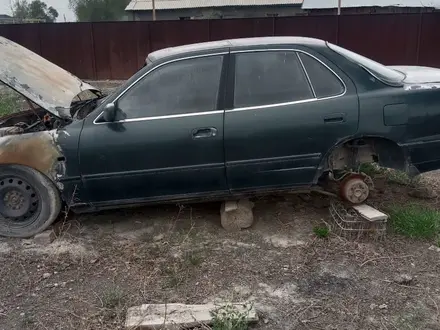 Toyota Camry 1994 года за 550 000 тг. в Алматы – фото 2