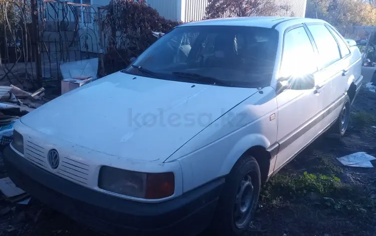 Volkswagen Passat 1990 годаүшін800 000 тг. в Усть-Каменогорск