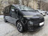 Hyundai Staria 2023г. автомобиль минивен микроавтобус, VIP такси. в Алматы